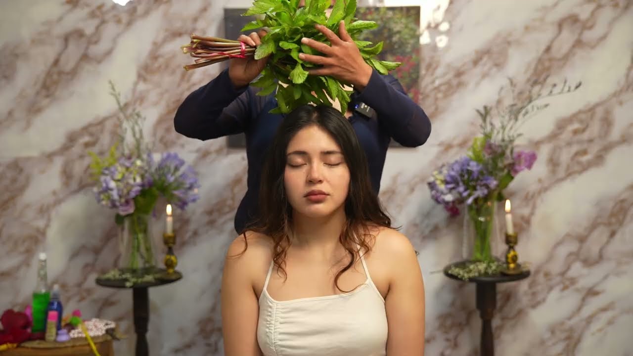 Masaje ASMR de relajación y limpia energética con susurros suaves de Doña Esperanza- ASMR en español