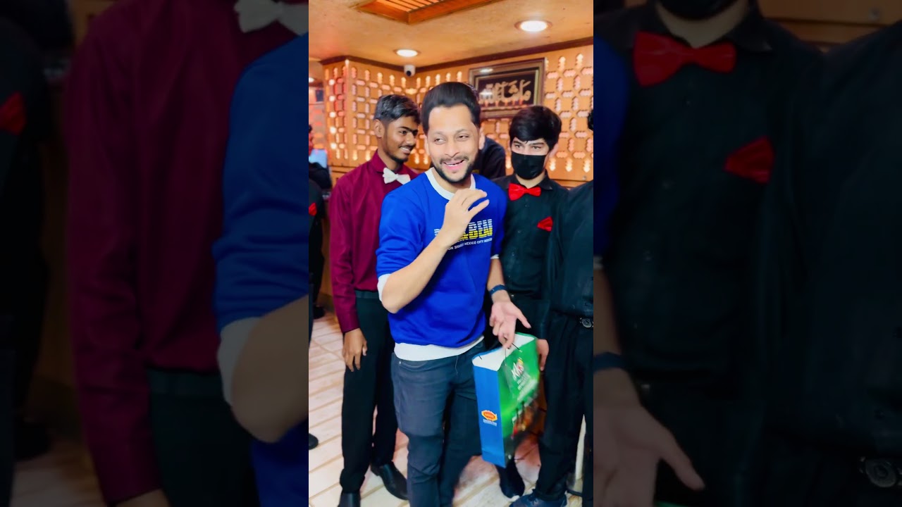 Ap batao kya jawab hai?😂 Dubai kon jaiga KKs k sath?😁 Salman Noman❤️ 