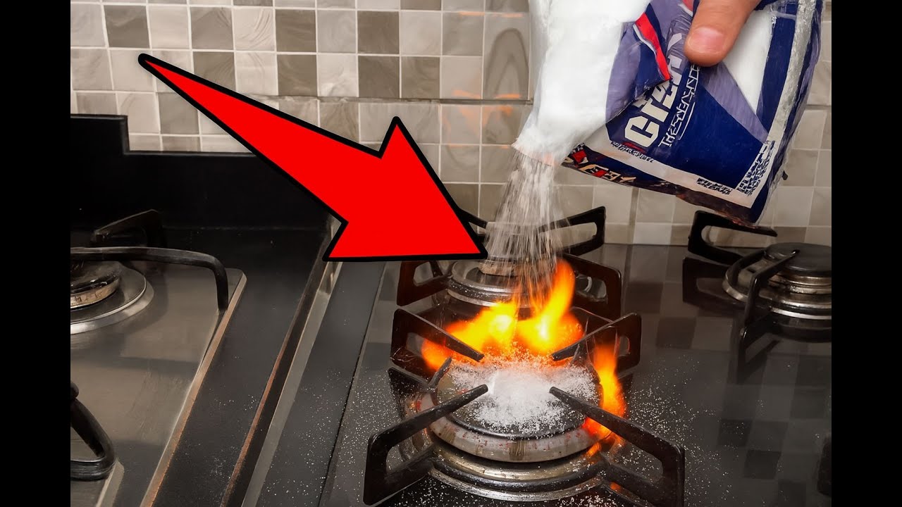 Put SALT on Your STOVE BURNER and Say GOODBYE to This Annoying Problem FOREVER! 😱🔥