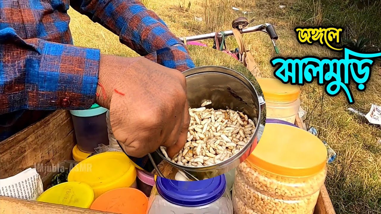 On Bicycle, a Hardworking Man Selling JHAL MURI, Chal Vaja, in Mangaldeep|Indian Street Food|Island