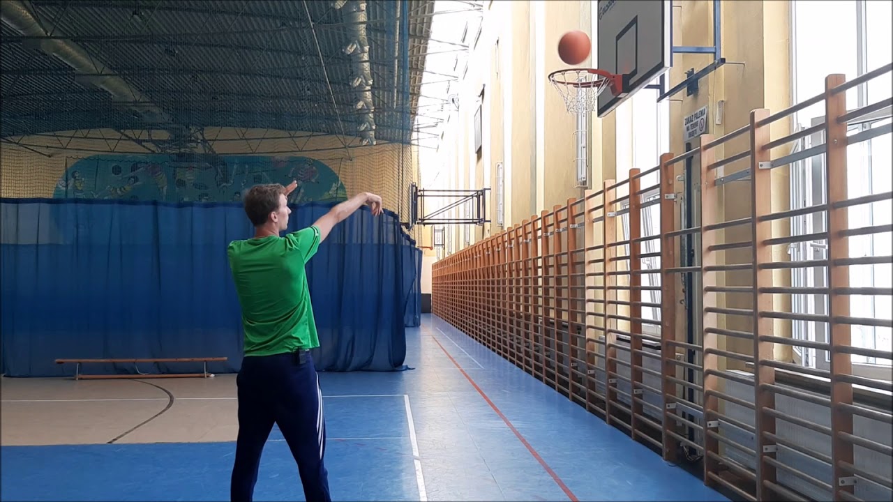 13  Koszykówka   Rzut do kosza z miejsca
