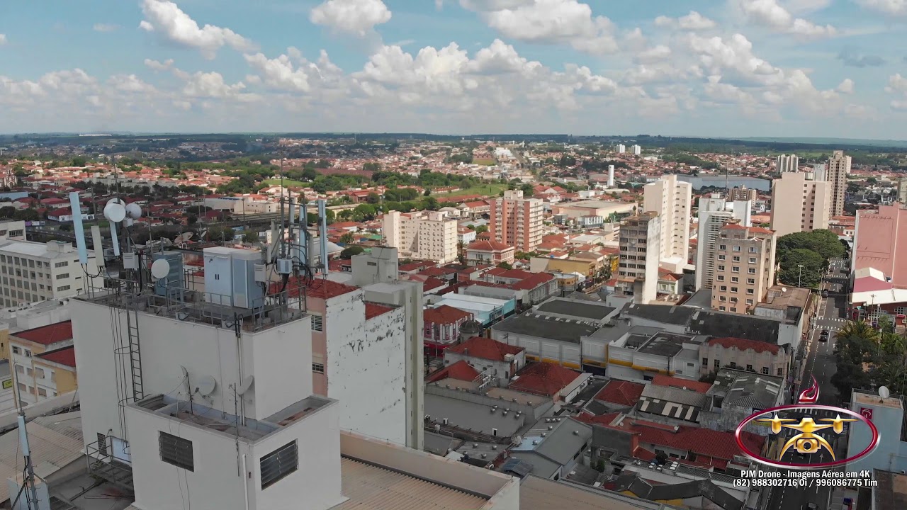 Araraquara - Rua São Bento - São Paulo Brasil - Vista de Cima em 4K - Dji Mavic Air