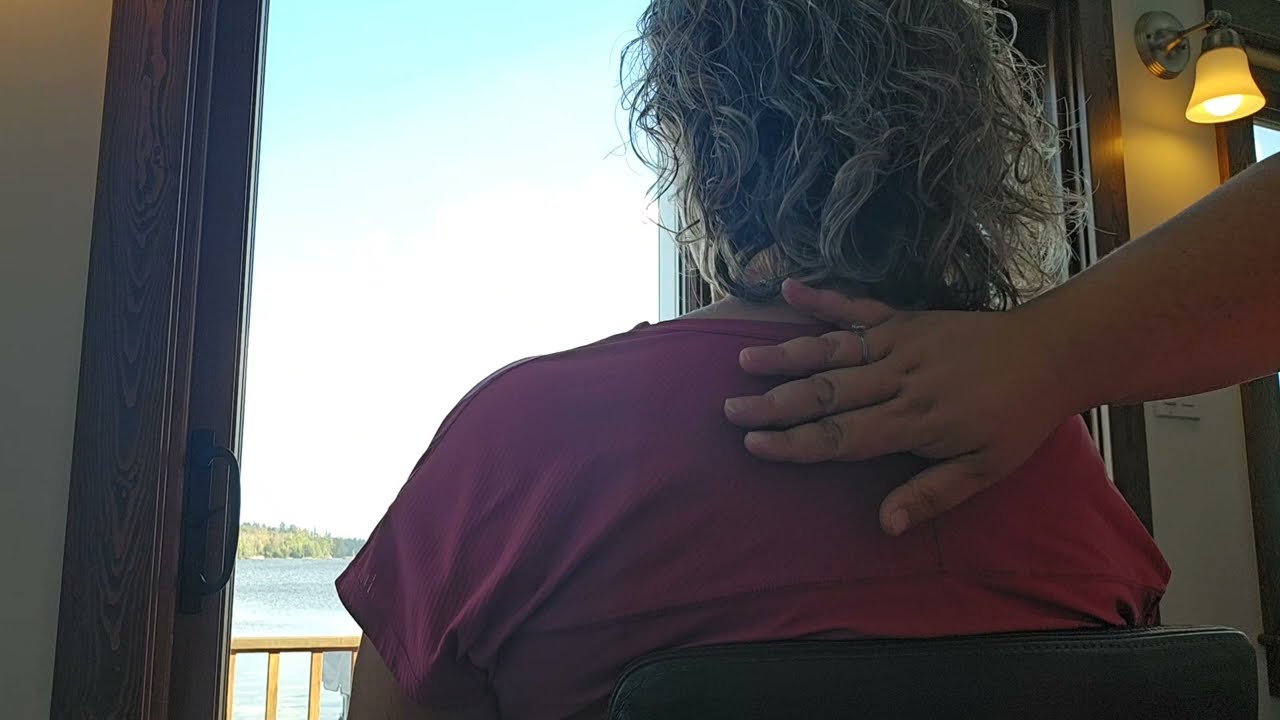 🖼 ASMR Curly Hair Light Touch w/ Back & Neck Attention, Scratching & Massage at the Lake - Lofi 🖼