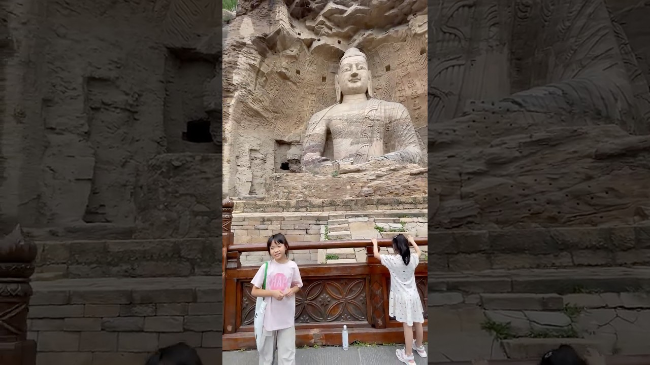 Yana and her sister visited the Yungang Grottoes in Datong #china