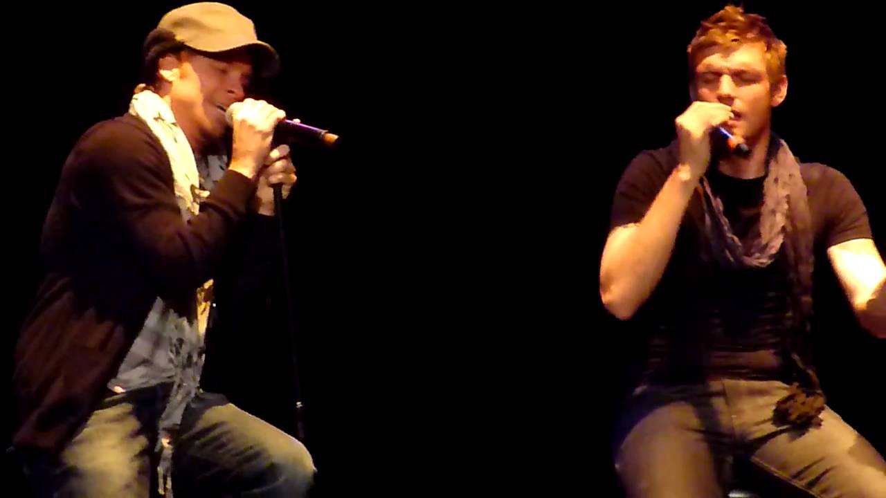 Backstreet Boys - Drowning @ Acoustic Fan Event Miami 8 dec 2010