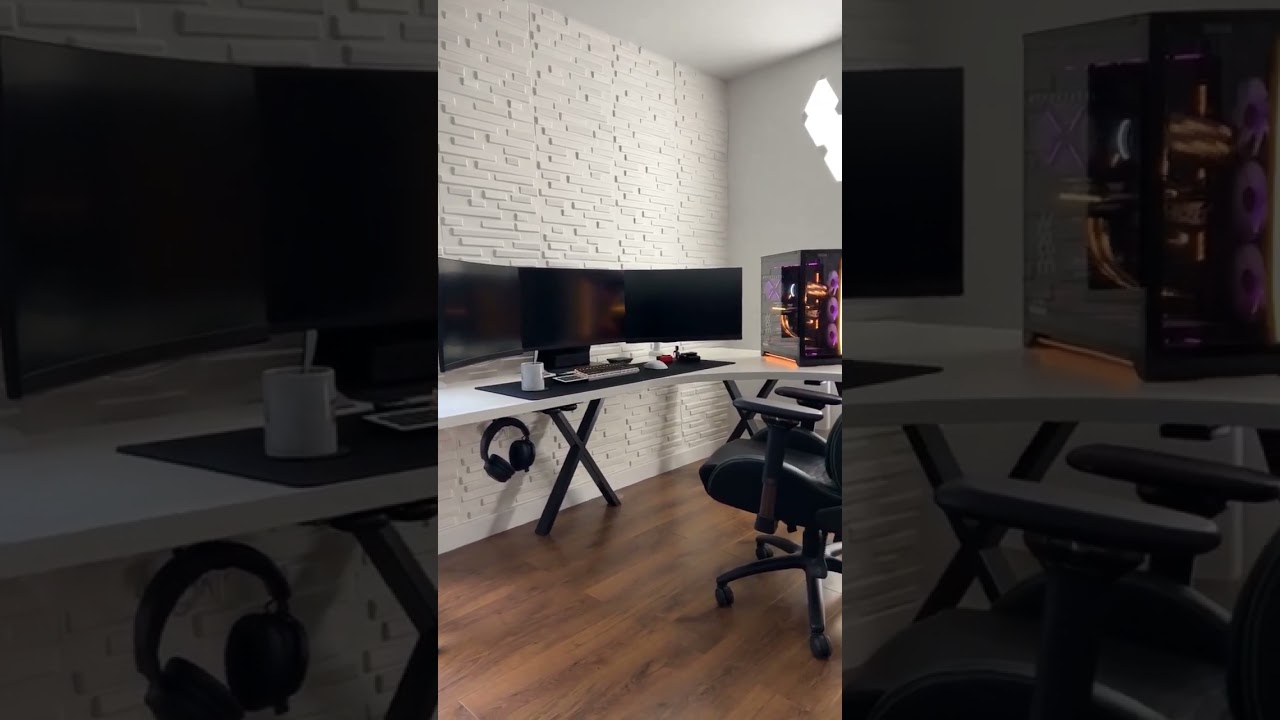 👉 Do you like this triple monitor setup? #gaming