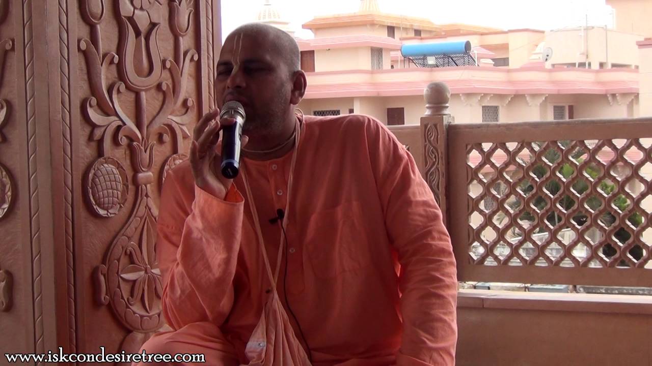 Kirtan at Dehu Gatha Mandir by  Kamalalochan Prabhu on 13th August 2016
