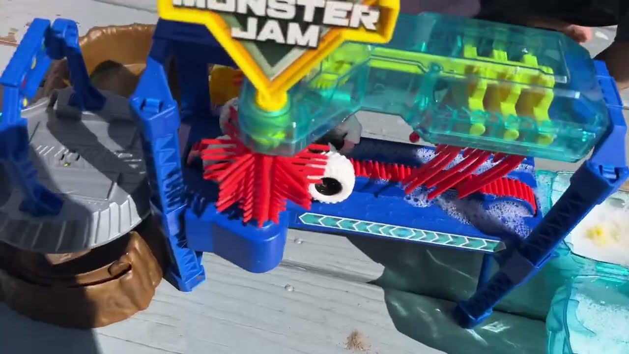Monster Jam Megalodon Monster Wash Review