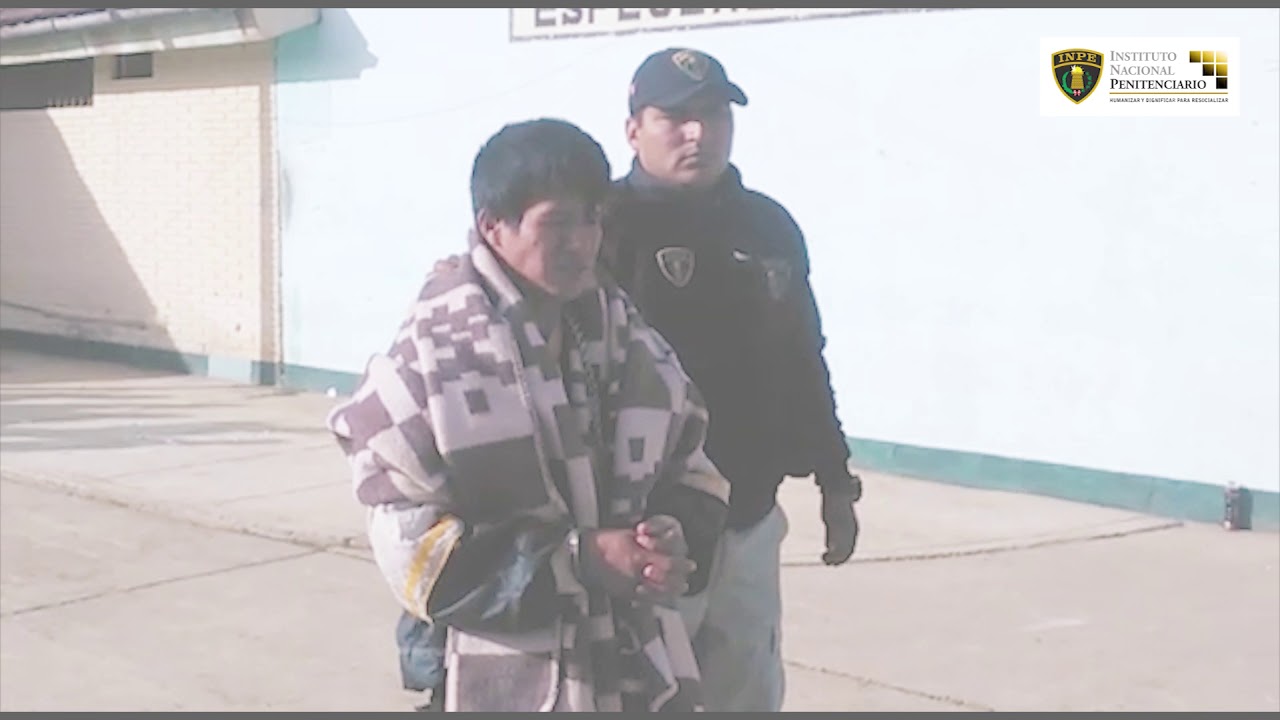 Trasladan 11 internos del penal de Cajamarca
