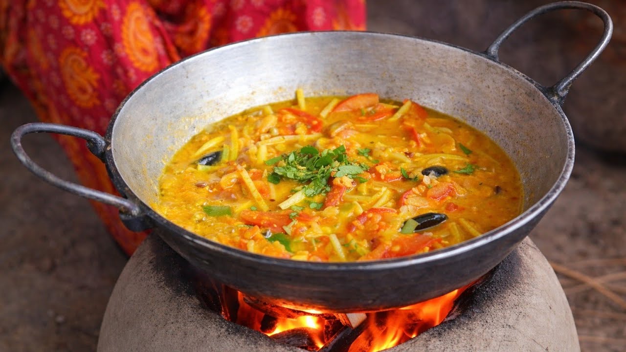 এভাবে রান্না করুন মুসুর ডালের চচ্চরি গরমভাতের সাথে জাস্ট অসাধারণ | Masoor Dal Chorchori Recipe. 