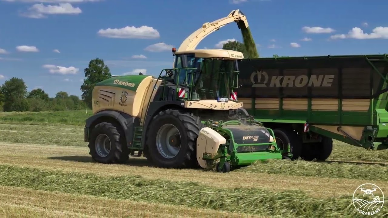 Gras häckseln mit POWER! 🚜 Krone Big X 630, JD 6210R & Deutz Warrior im Einsatz