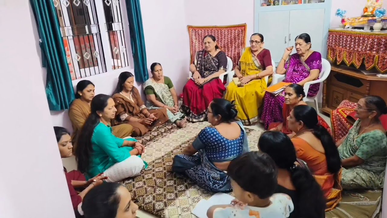 વિદ્યા નગર આવ્યા છે વિલાસ કાકી ને ઘેર તૃપેશ ના લગ્નમાં