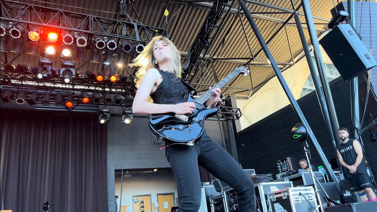 Queen of the Murder Scene - The Warning - Live at Summerfest, Milwaukee, WI - 7/9/22