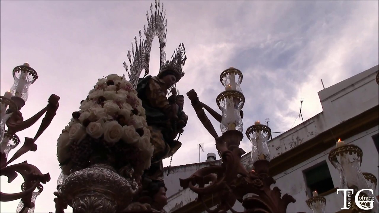 Salida de la Virgen del Rosario de las Aguas (Completa) 2017