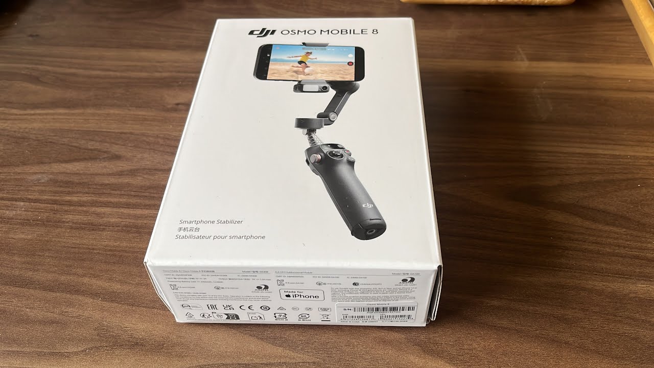 Unboxing DJI Osmo Mobile 8 @ikbenFreerk #ikbenfreerk #djiosmomobile8 #djiom8 is Net binnen gekomen.