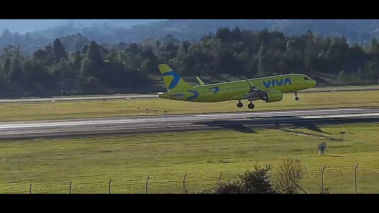 Plane Spotting Jose Maria Cordova hermoso atardecer