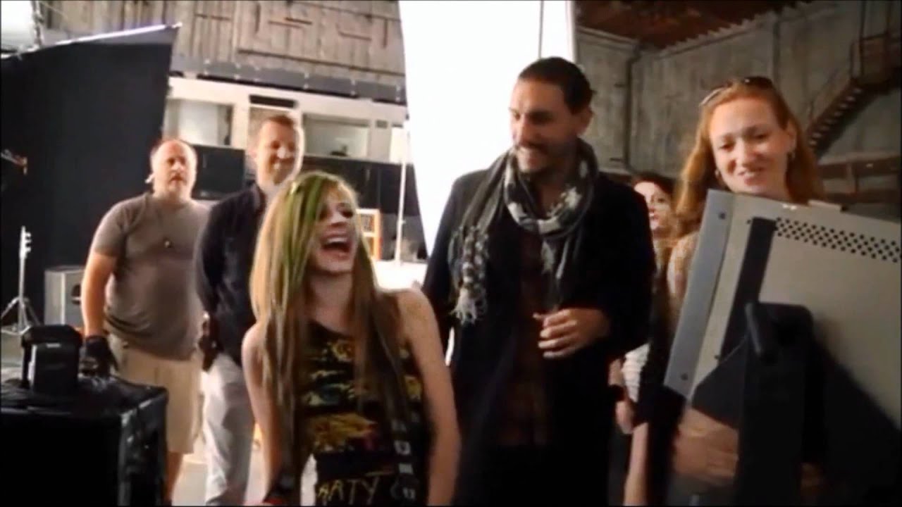 Avril Lavigne's Awesome Laugh