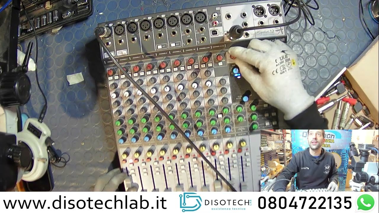 Riparazione Mixer Soundcraft Signature 12 Lampeggia e non si accende, in protezione - DisotechLab