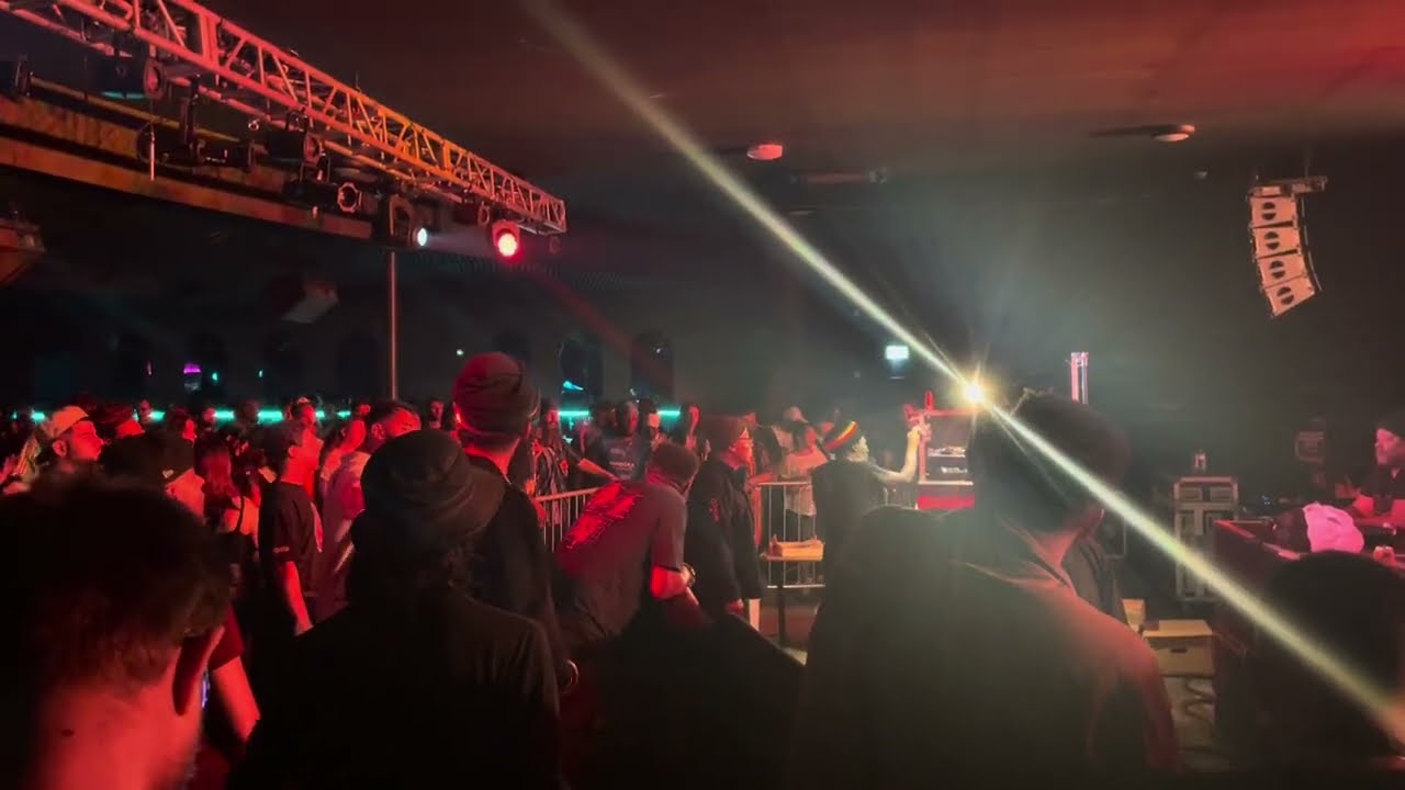 Aba Shanti-I playing TNT Roots - Anthem [Dubplate] @ EartH 23/06/23