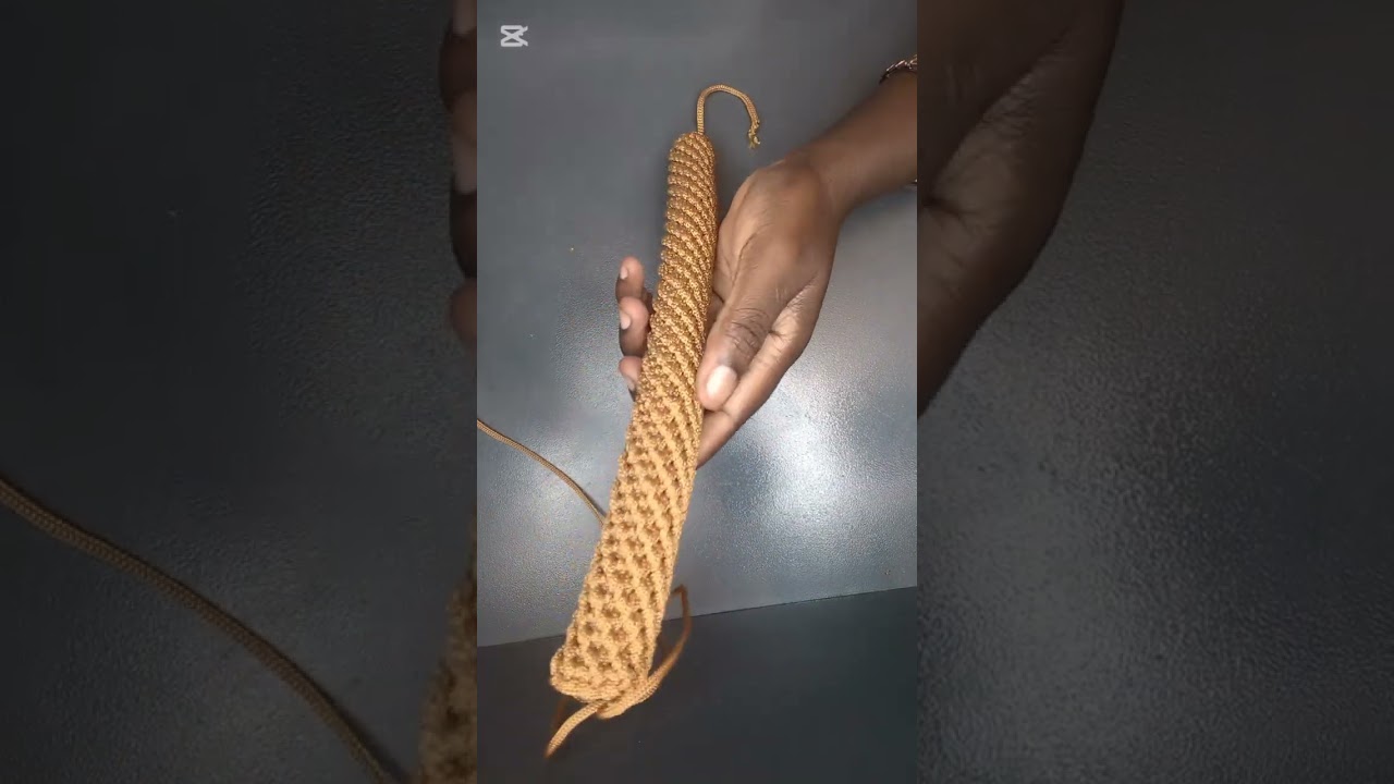 Crochet spiral handle