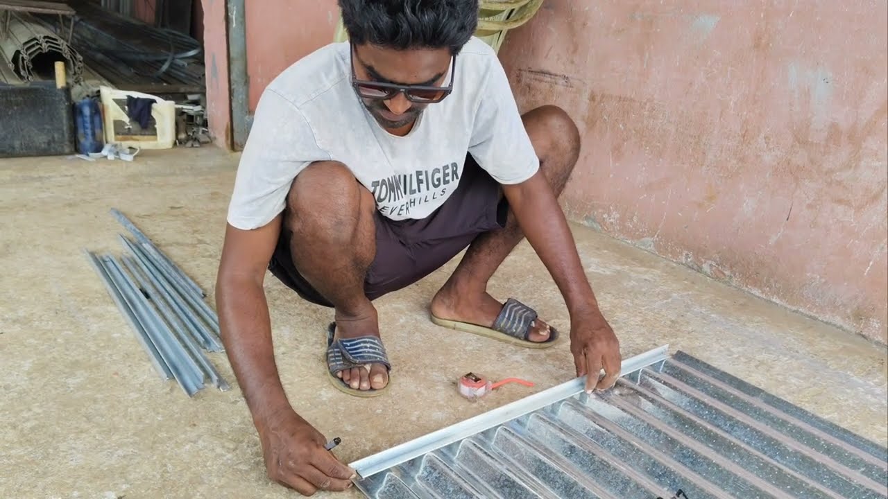 👉 Toilet Gate, करकट शीट का गेट कैसे बनाएं||How To Making For Karkat Door||#doors #gate #video#riyaj 
