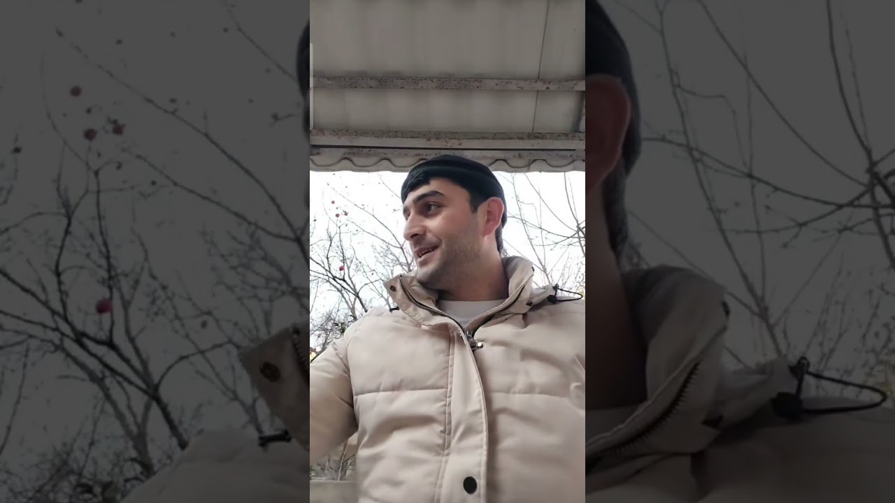 Hüseyn uşağı havaya çıxardıb