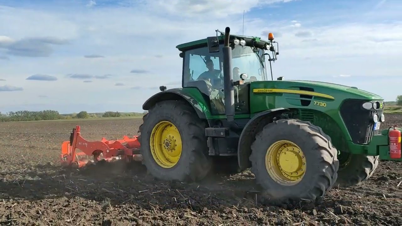 John Deere 7730+maschino 7 késes lazitó.Napraforgó föld lazitás.