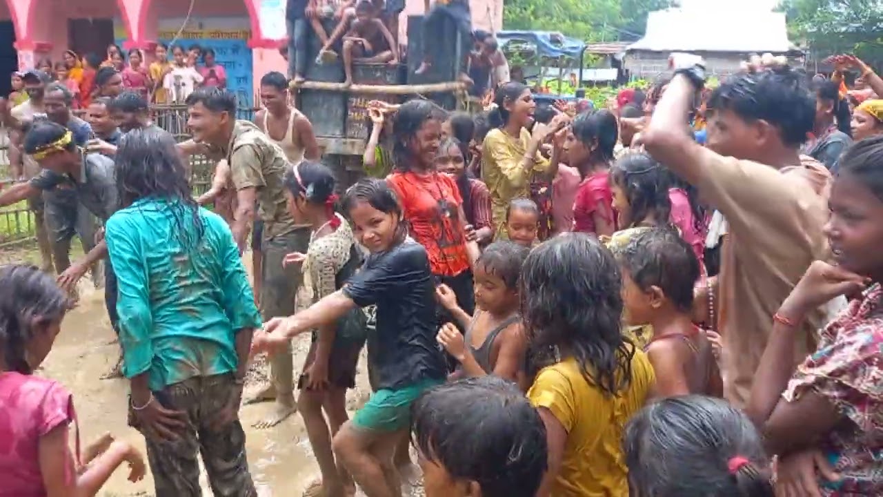 Nagin Dance  श्री कृष्ण जन्मस्थमी के विसर्जन के दौरान में 
