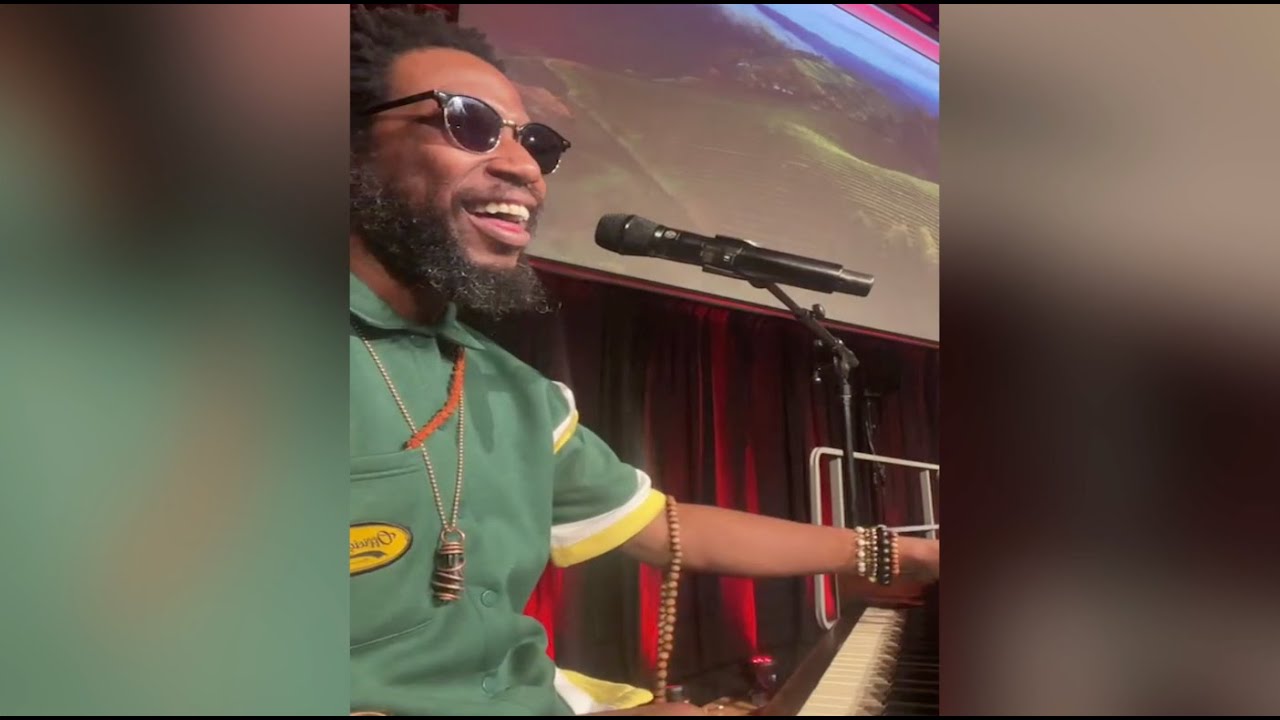 Cory Henry - Hammond Organ B3 Jam session w/ Nat Townsley on Drums