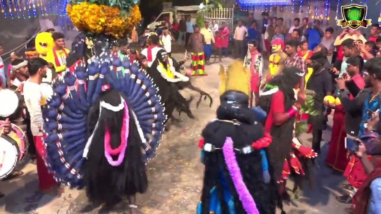 2022 குலசை தசரா காளியின் ஆக்ரோஷமான ஆட்டத்தை பாருங்க-Kulasai Dasara Kali Aattam Videos-Dasara Kali