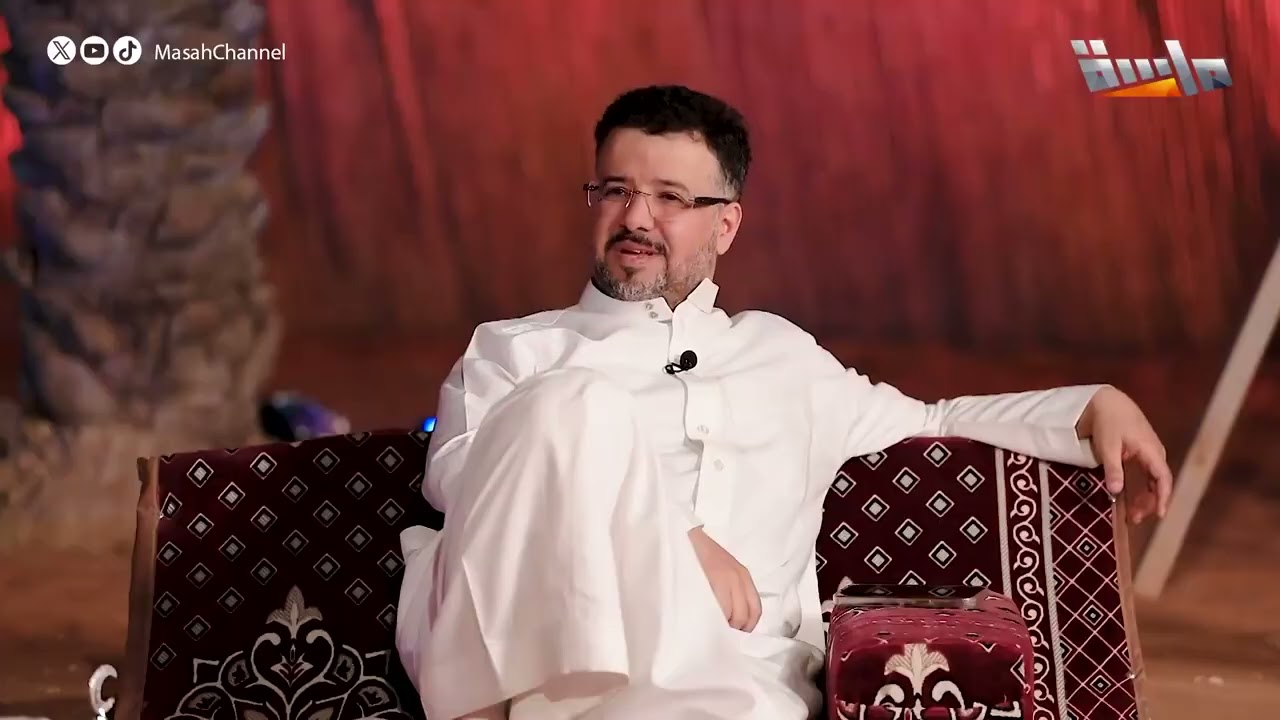 حاولت أحب الحجر الأسود والدنيا زحمة معتمرين ولما قربت منه هذا اللي صار ! سعد الخنفري