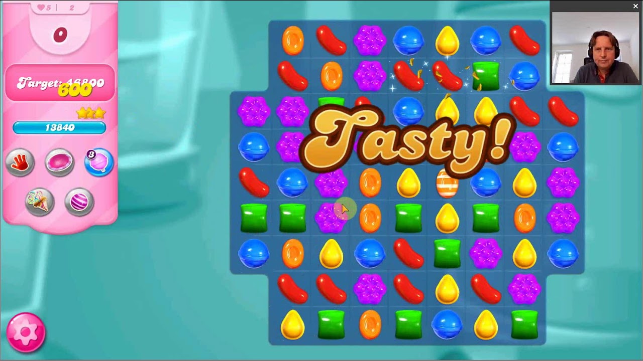 Candy Crush Saga - Tutorial and Review