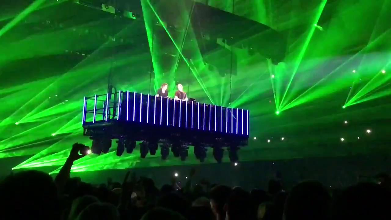 Dimitri Vegas & Like Mike - My House (Jack Had A Groove) @ Antwerp 17/12/16
