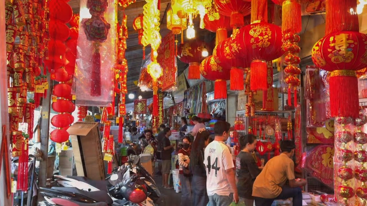 ផ្សារអូរឫស្សី /One Day Before Chinese New Year in Phnom Penh, Cambodia 