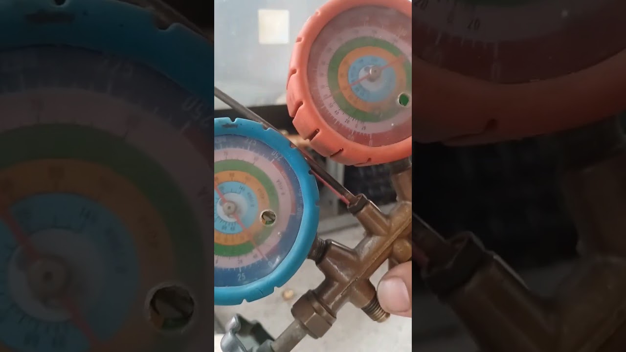 Haciendo vacío con el mismo compresor del refrigerador y un tubo de capilar,en caso d no tener bomba