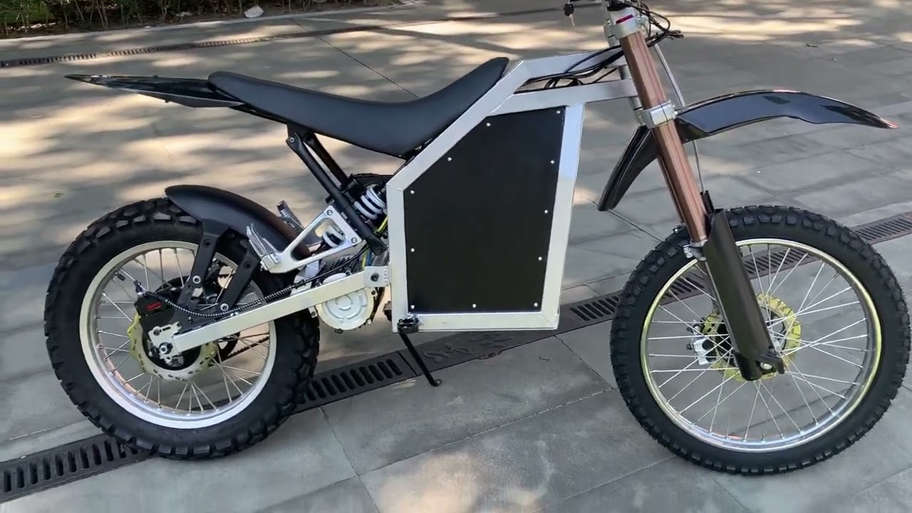 Cyclone Nikita 23 motocross