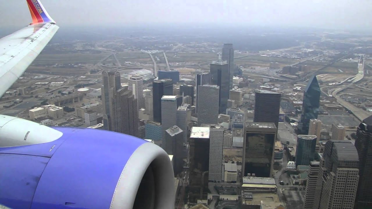 Awesome Southwest 737-700 Landing At Dallas Love Field Airport
