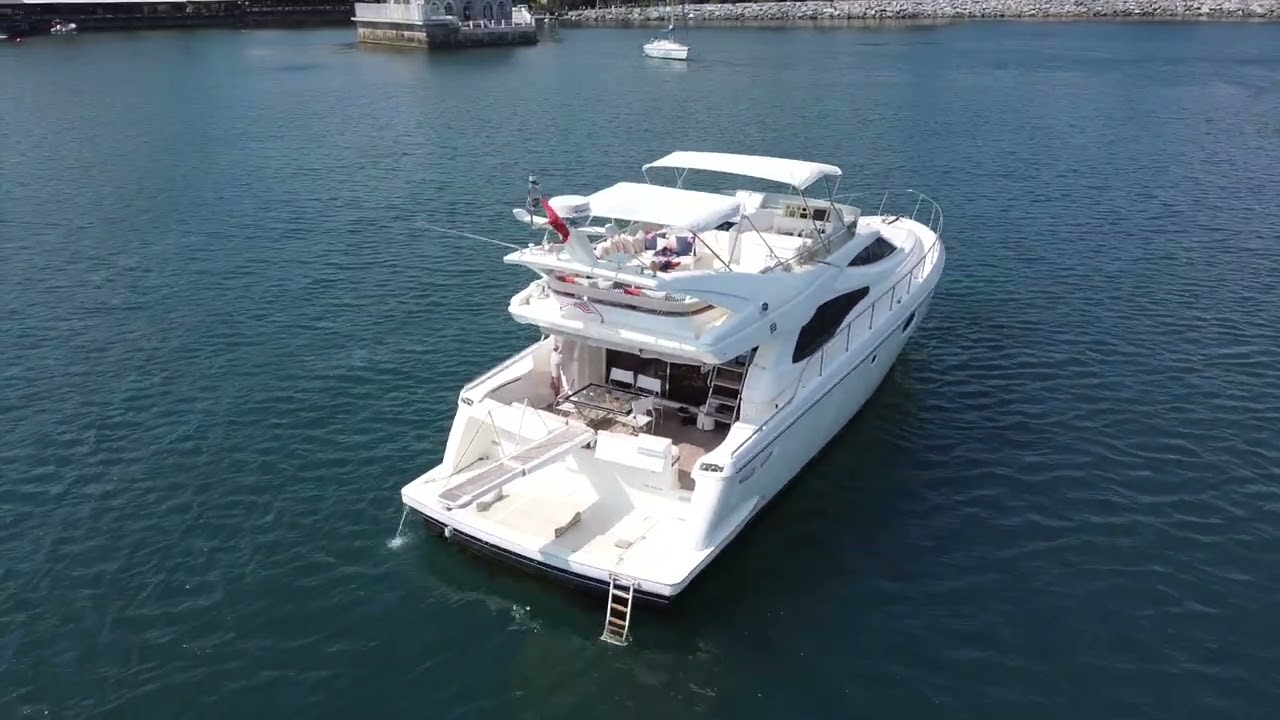 Ferretti 590