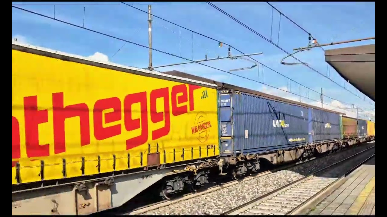 E191-025  BEACOM - CON COTAINER - STAZIONE TREVIGLIO