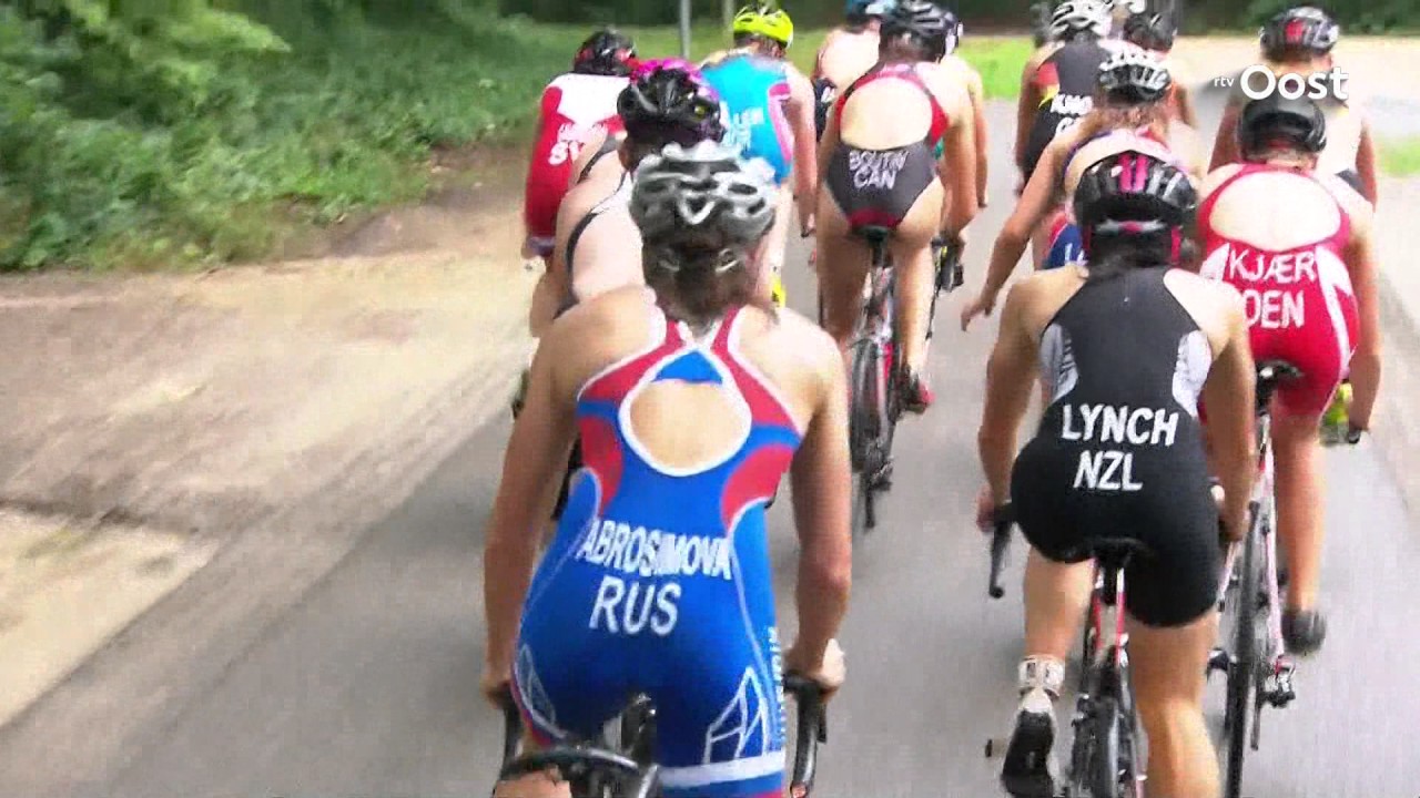 Rachel Klamer wint Triathlon Holten voor vijfde keer