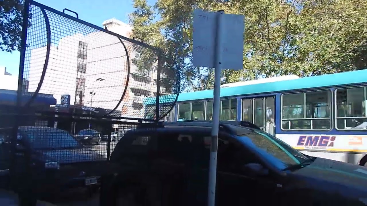 varios colectivos de la linea 501 dos de la linea 394 y 164 y uno de la linea 306 en monte grande