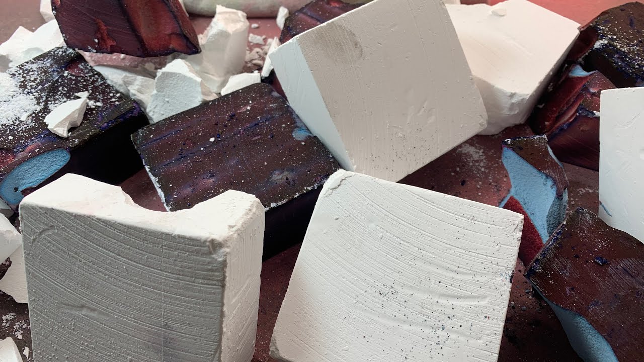 Showing Temu Dyed Fresh Gymchalk Blocks with Plainjane Crunchy Blocks 