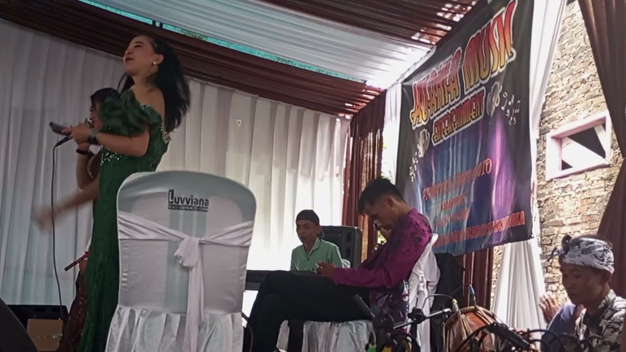 Kp.cikahuripan desa Nagrog Cicalengka !! LUVVIANA AUDIO !! Hesty & Nona Djuant ( KOVER )