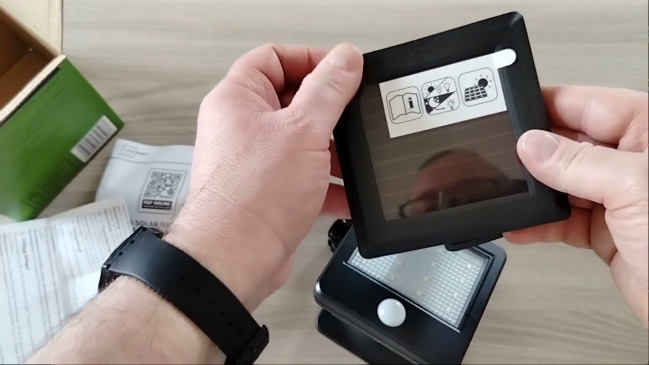 LIVARNO Faro LED ad energia solare - unboxing -