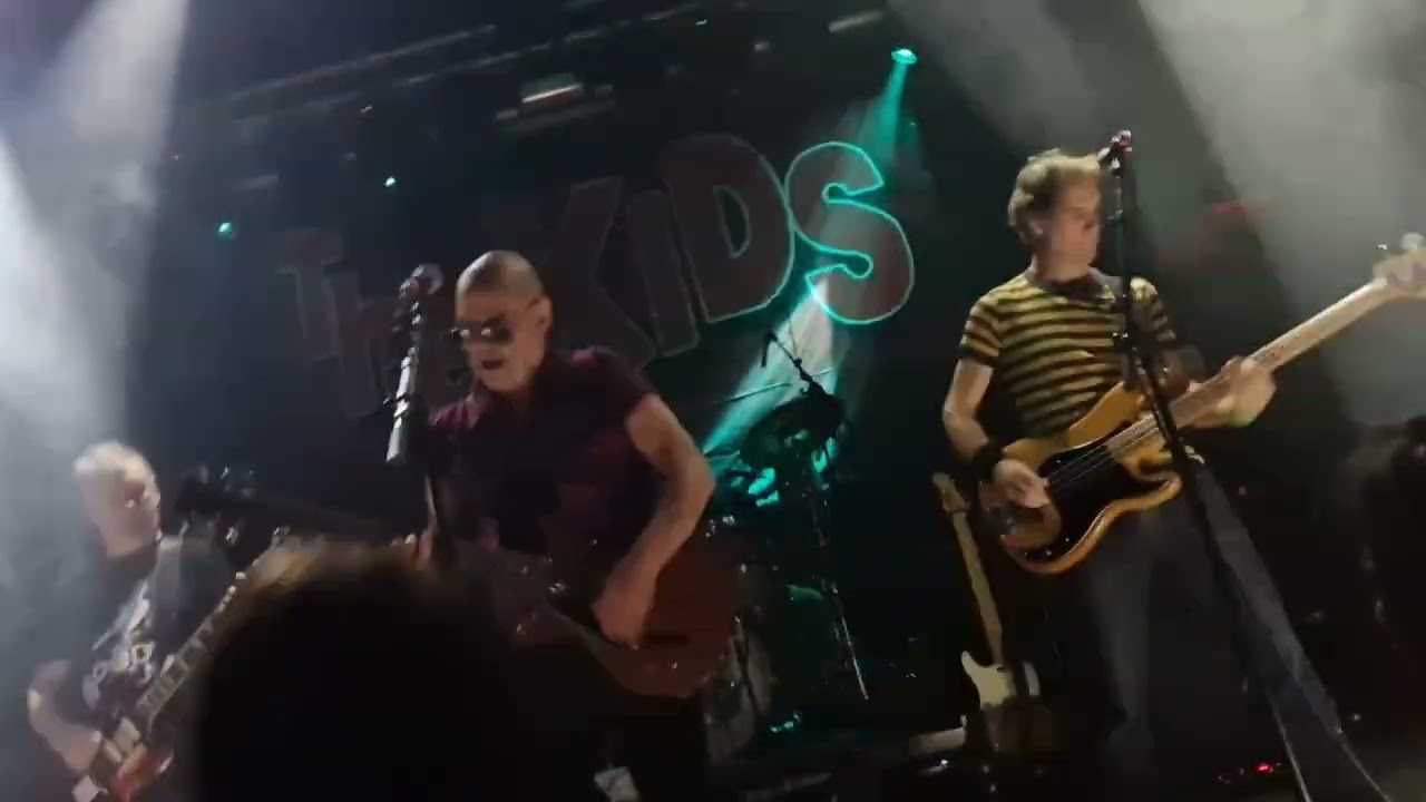 THE KIDS  - I Wanna Get a Job in the Cite - 26/10/25  au Pt Bain Paris 🤘☠️