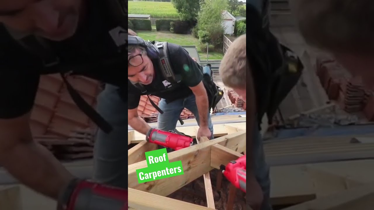 roof carpenters at work