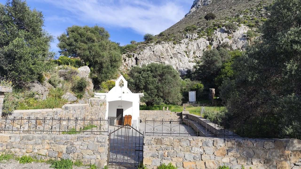 Nazi German WWII Bunker Entrance Exploration | Kokkino Chorio, Chania – Crete (Part 1)