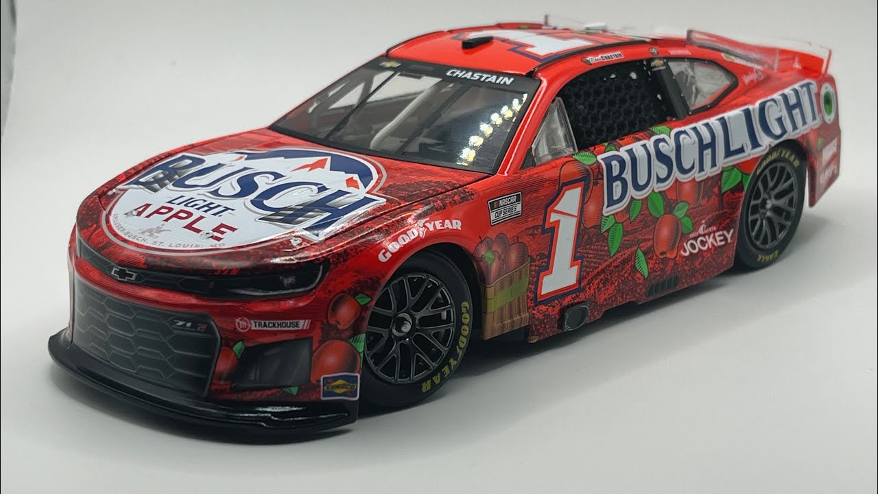 Ross Chastain Busch Light Apple 2025 1:24 Diecast Review