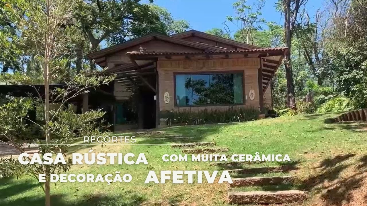 CASA RÚSTICA, COM TIJOLINHO, MADEIRA, MUITAS PLANTAS, PEÇAS DE CERÂMICA E DECORAÇÃO AFETIVA
