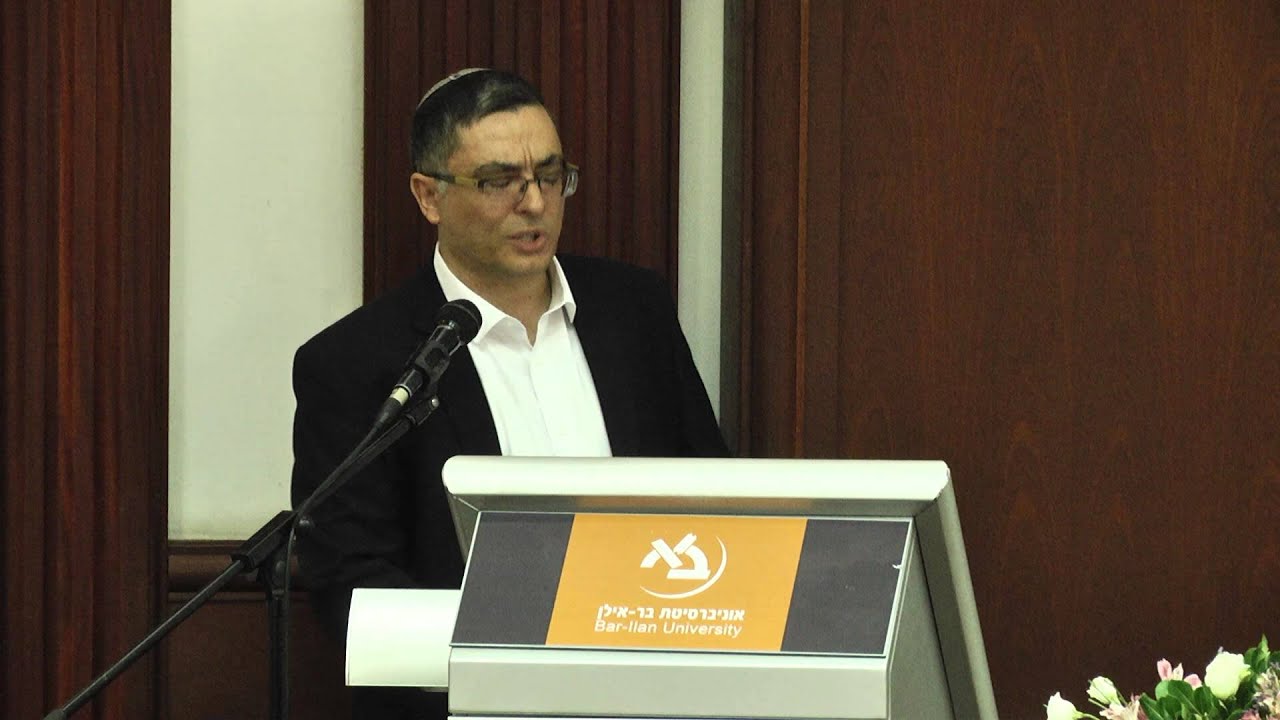 נשיקת יוסף על פני אביו: על שום מה? - פרופ' מיכאל אביעוז